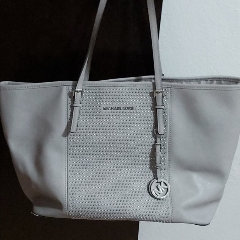 Michael kors tote/With original silk bag,